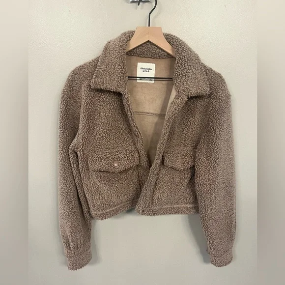 Abercrombie and Fitch boucle tan jacket size small - Picture 3 of 5